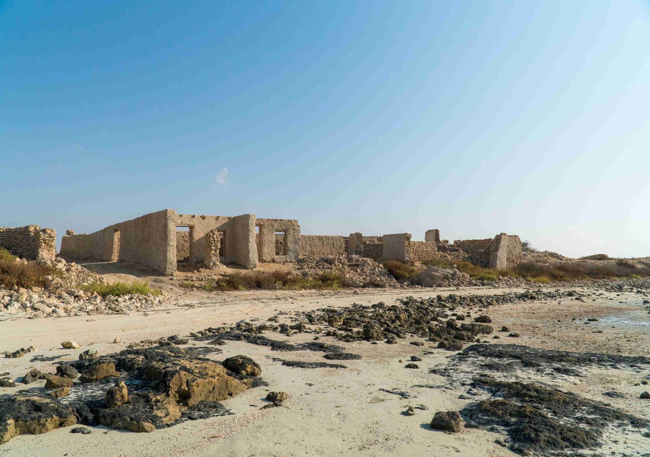 Time Travel at Archaeological Site and Mirror Art Installation